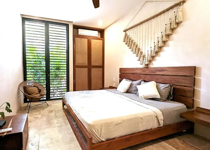 Bai-ha Luxury 103